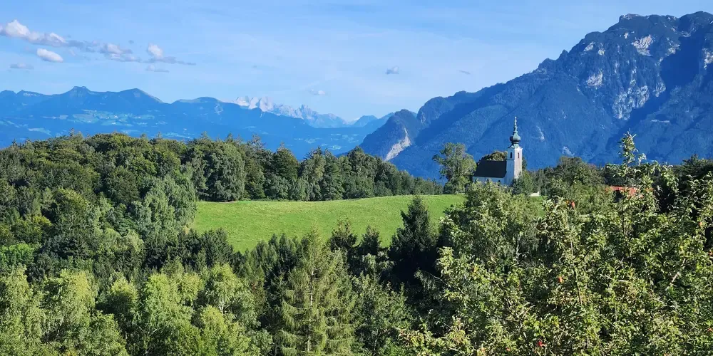Ausblick mit sichtbarem Glockenturm